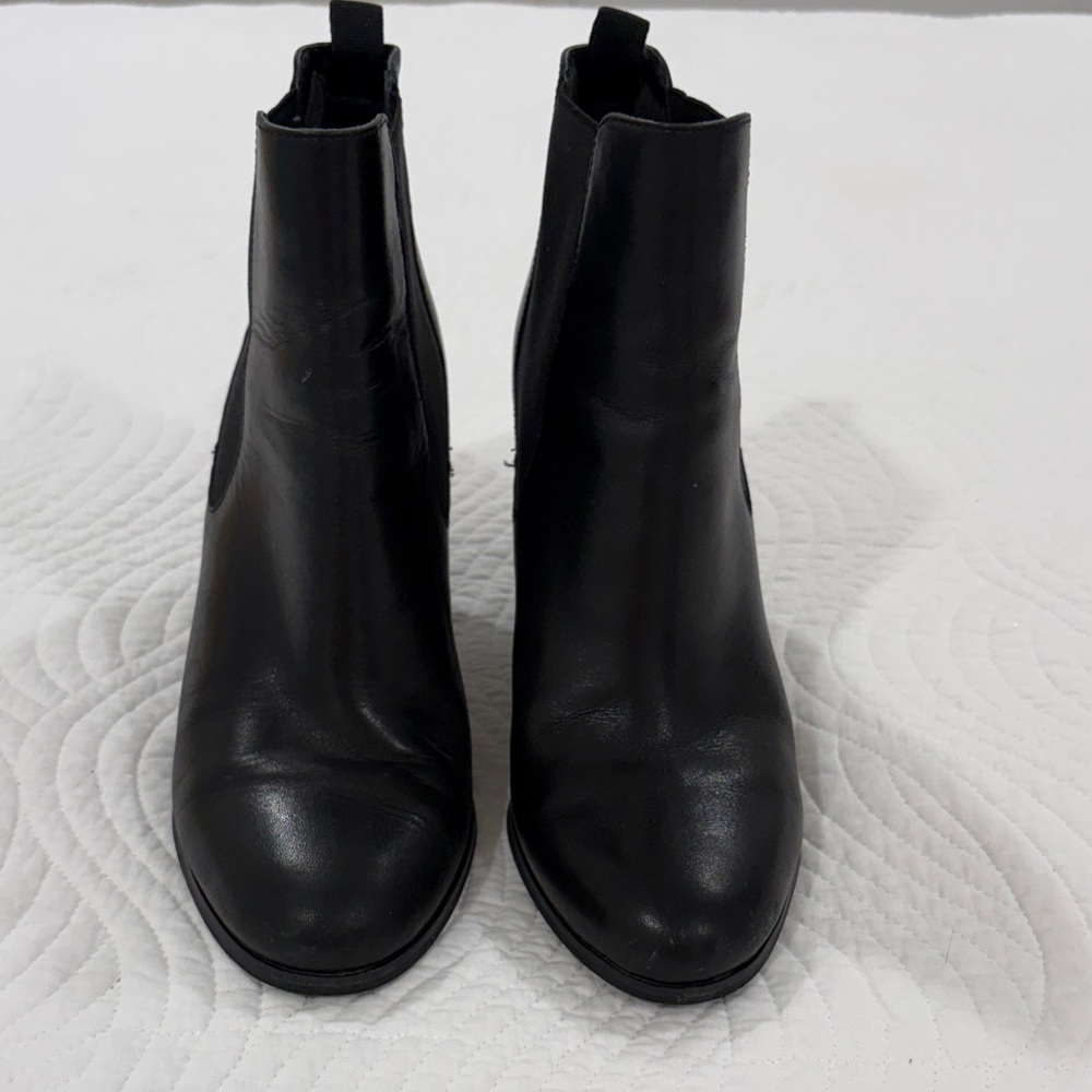 Michael Kors Chic Black Ankle Booties 8.5 - Picture 4 of 9